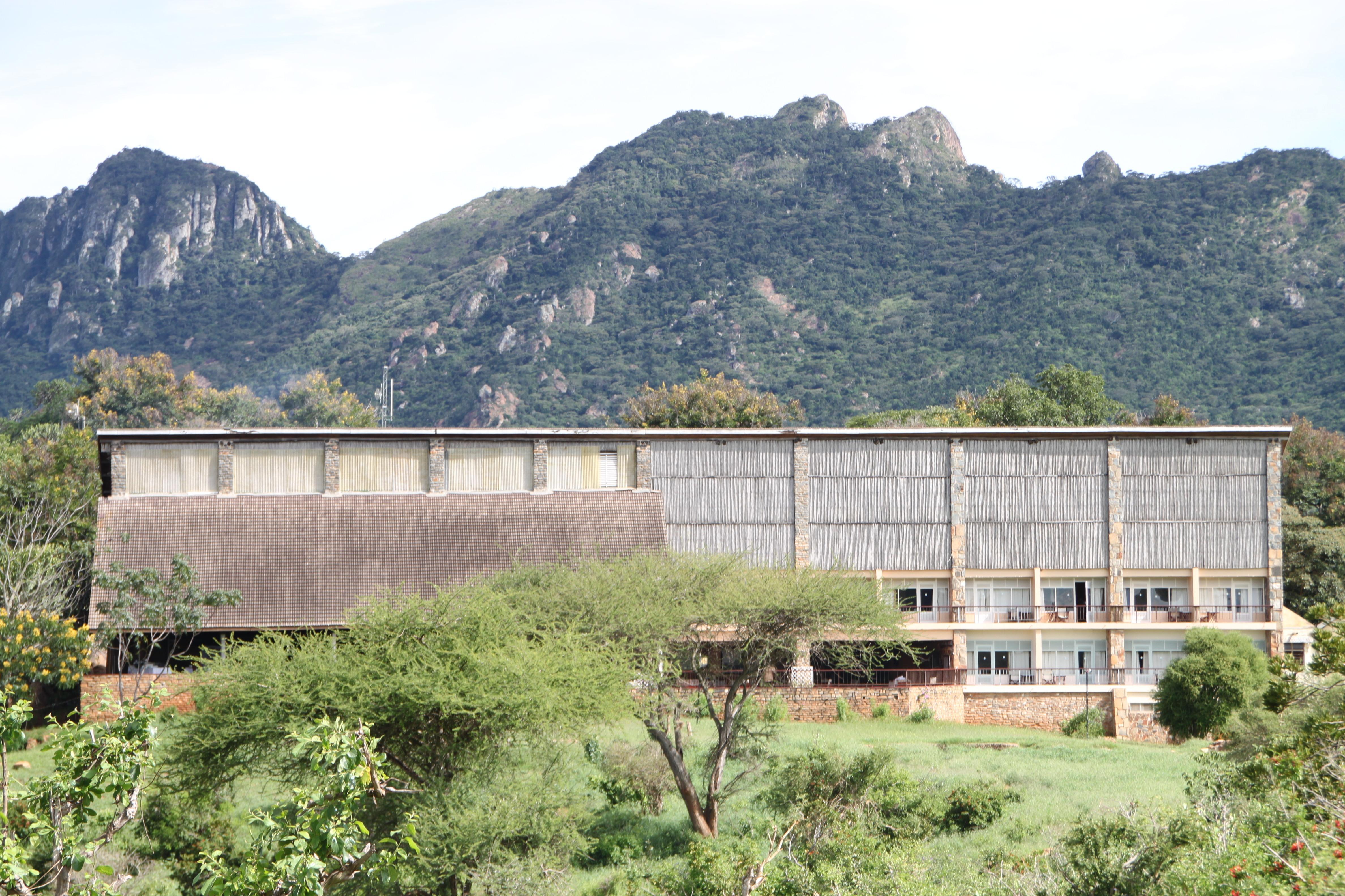 Ngulia Safari Lodge Tsavo Bagian luar foto