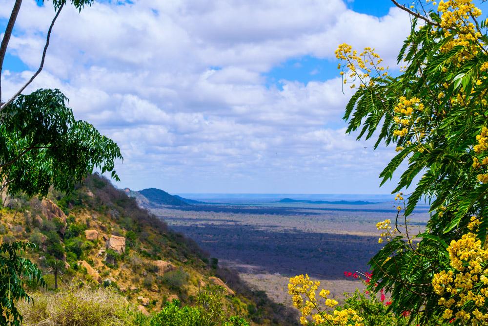 Ngulia Safari Lodge Tsavo Bagian luar foto